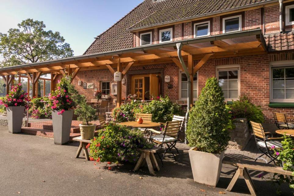 Brammers Landhotel Zum Wietzetal ヴィーツェンドルフ エクステリア 写真